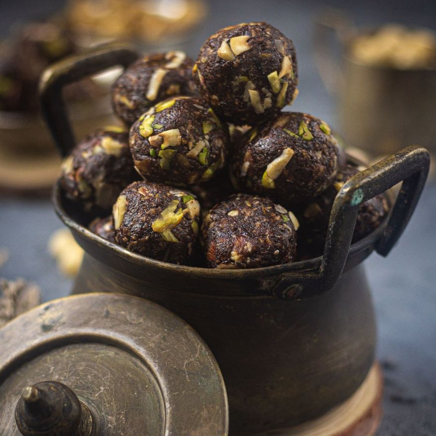 Hazelnut Cocoa Dates Based Energy Balls - Sugar Free, Vegan & Gluten Free Sweet