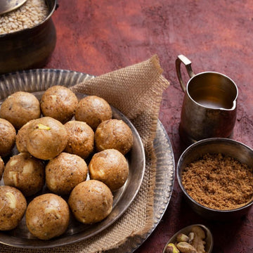 Homemade Urad Dal Laddus (Desi Ghee, Jaggery & Dry Fruits)